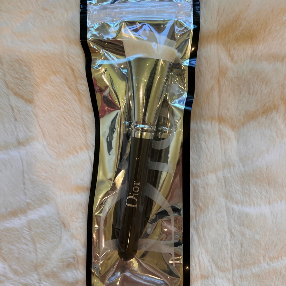Dior Contour Makeup Brush